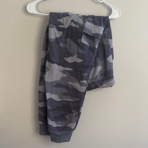 PINK Victoria's Secret Gray Camo Joggers